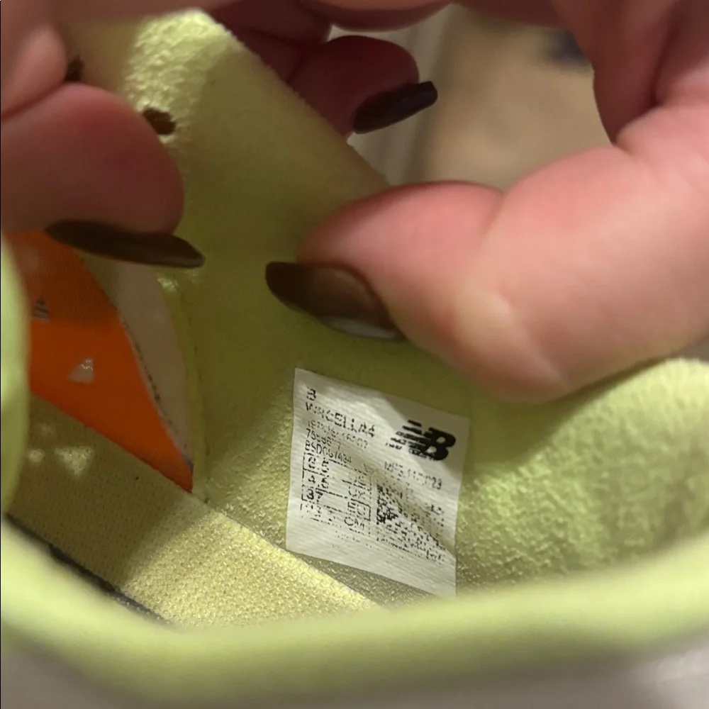 New Balance FuelCell Rebel v4 - Picture 6 of 9